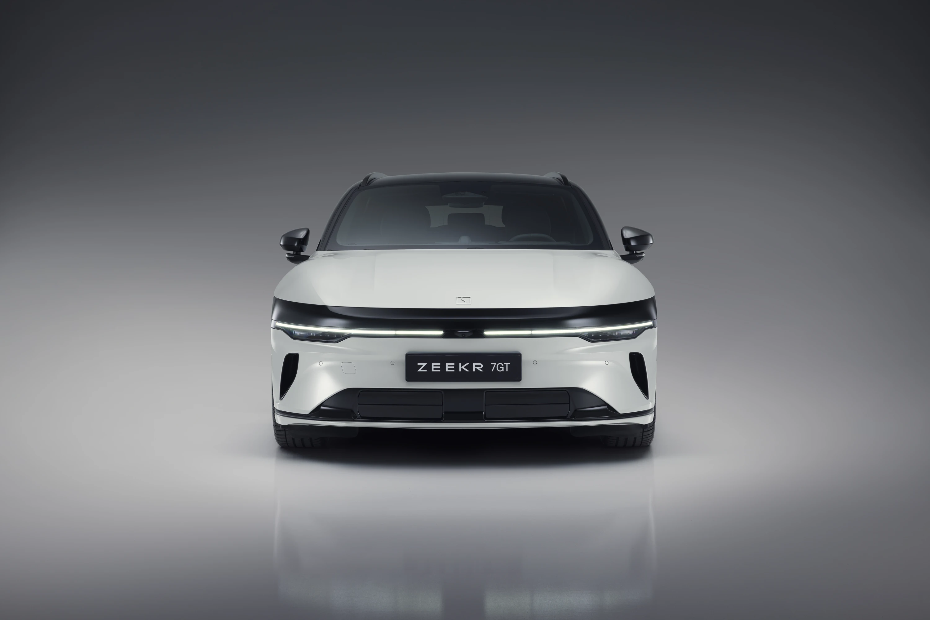 Zeekr 7GT Privilege AWD exterior view