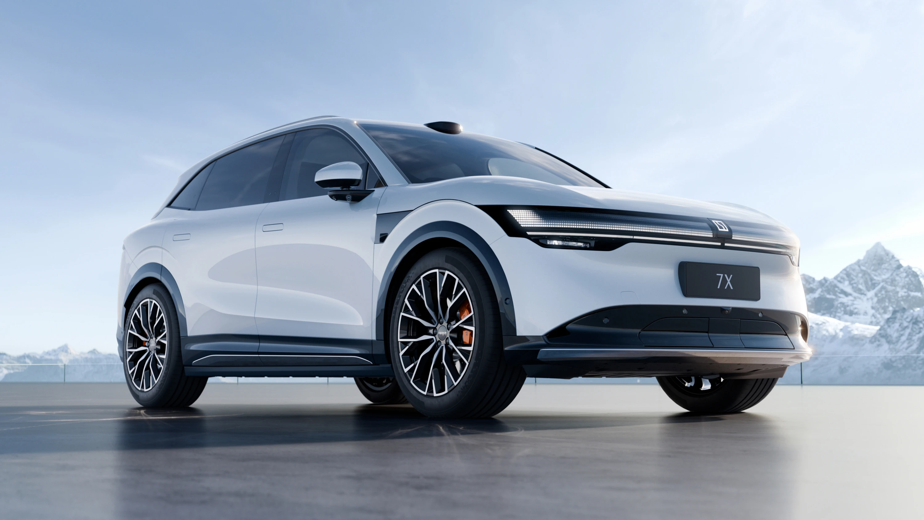 Zeekr 7X Long Range AWD exterior view