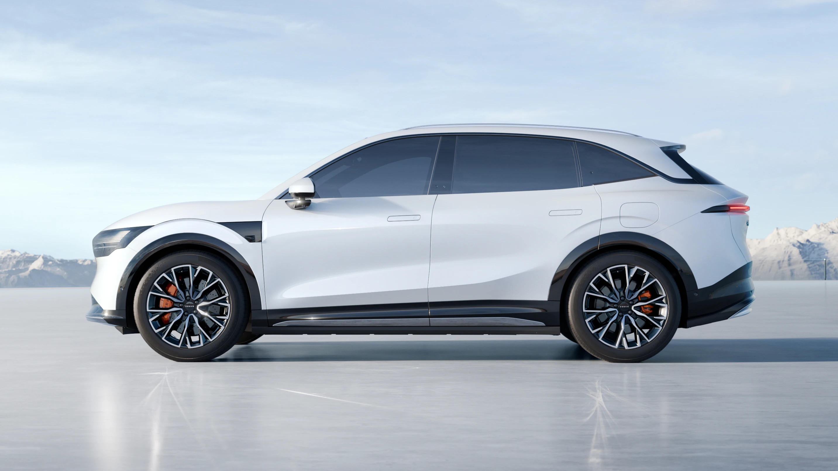 Zeekr 7X Long Range RWD exterior view