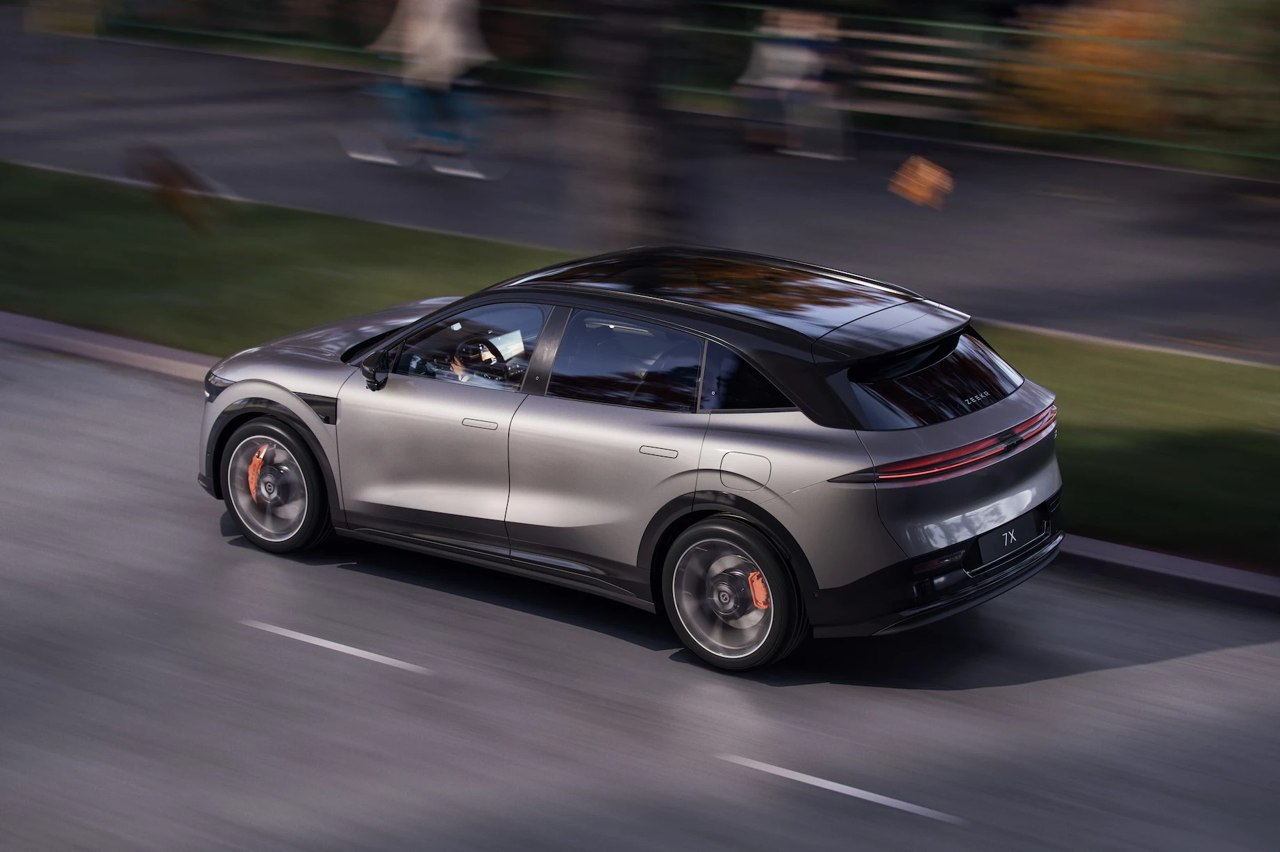 Zeekr 7X Standard Range RWD dynamic view